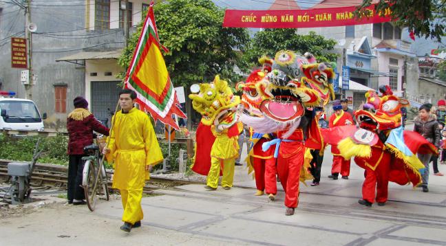 Múa lân ngày tết